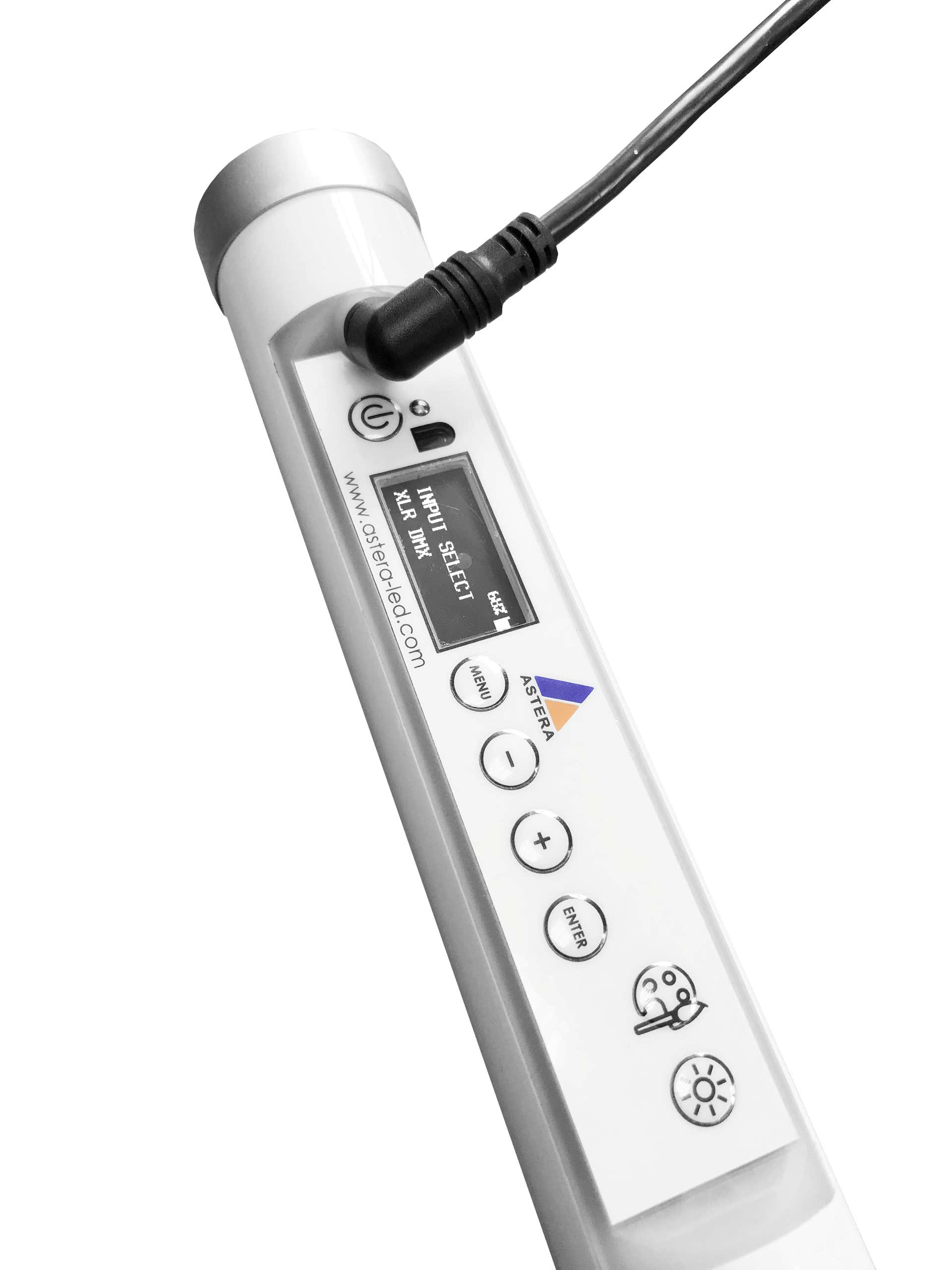 Astera Helios Tube BT DEMO inkl. stand, 2 eye bolts, 2 holders - Astera | Bellalite Astera Helios Tube BT DEMO inkl. stand, 2 eye bolts, 2 holders - Astera | Bellalite